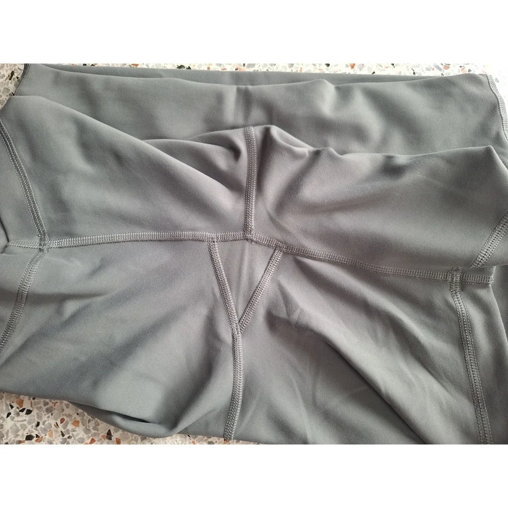 Lululemon Wunder Train High-Rise Short 6" - Picture 8 of 9